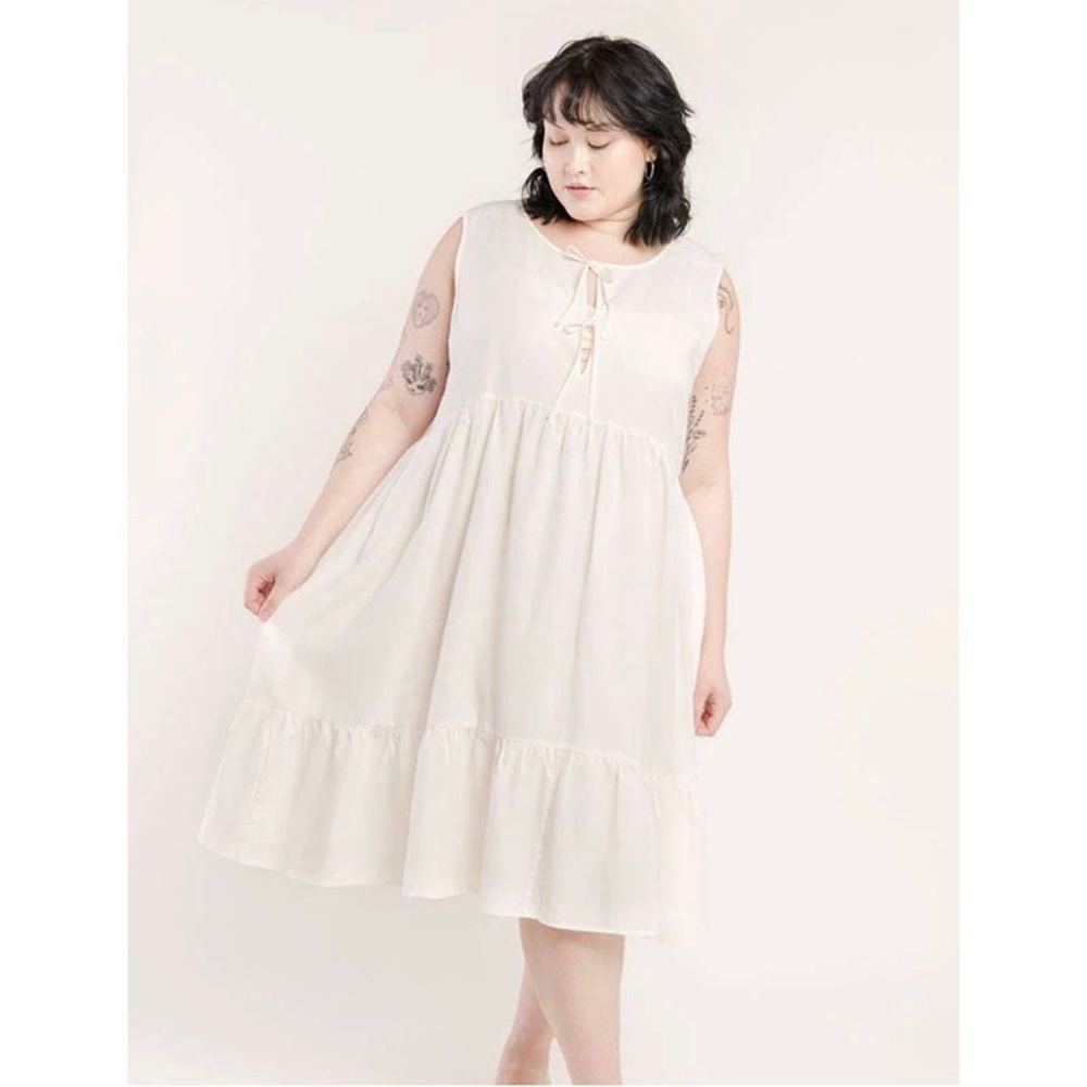 BNWT Tradlands Birdie Sleeveless Dress